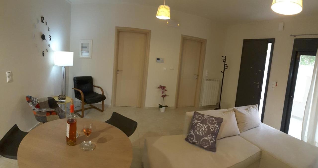 Bow Lux Apartments Artemida  Luaran gambar