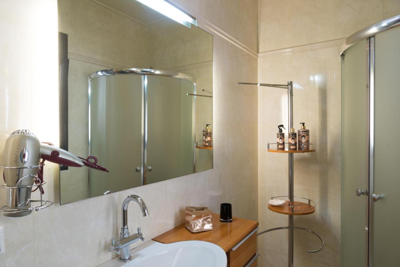 Bow Lux Apartments Artemida  Luaran gambar